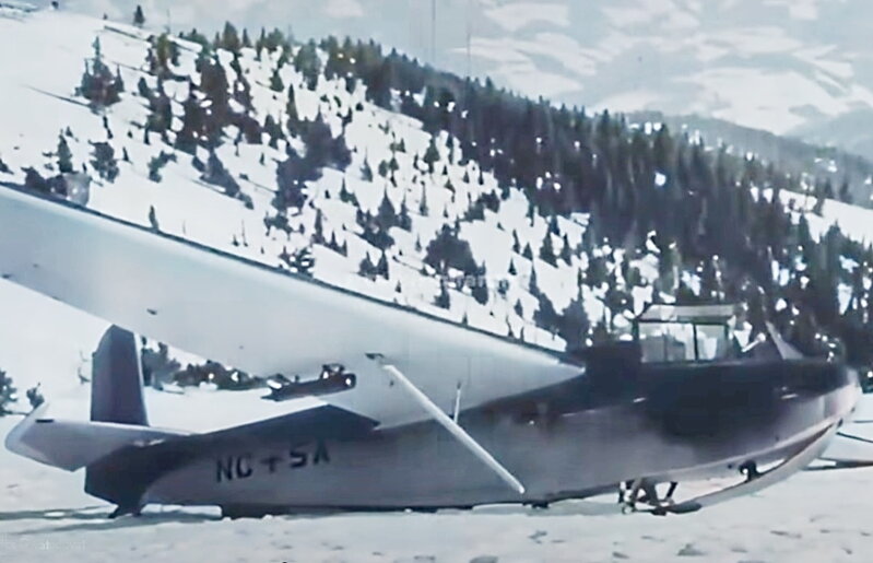 94033 DFS-230 with take-off Rockets